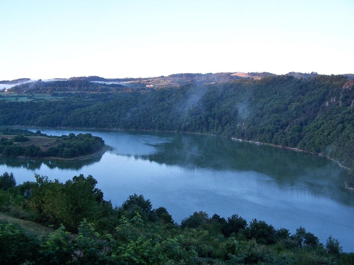 O Fil De L'Eau - Gite En Bord De Lac Saint-Jean-Saint-Maurice-sur-Loire Esterno foto